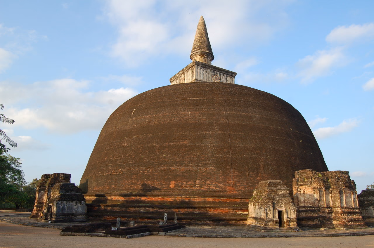 Anuradhapura Stupa — Sri Lanka Anuradhapura Stupa — Sri Lanka